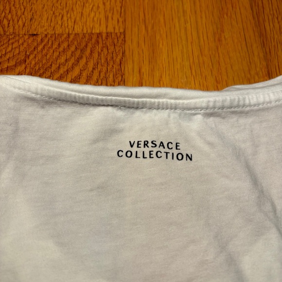 Versace Medusa Tshirt - Picture 4 of 7